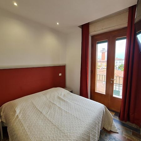 Ricci 16 - Suite & Rooms Livorno Exterior photo