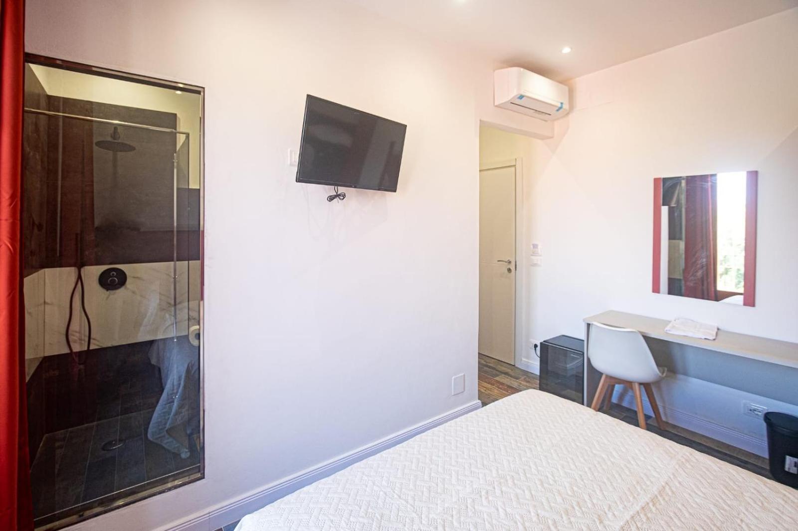Ricci 16 - Suite & Rooms Livorno Exterior photo